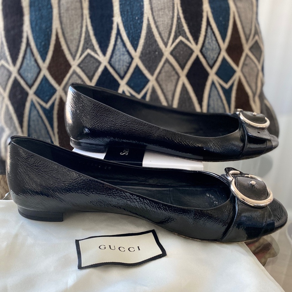 Gucci Black Leather Flats with Silver Buckle - Picture 3 of 6